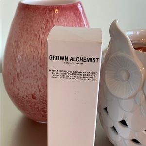 NWT GROWN ALCHEMIST CLEANSER WUTH OLIVE LEAF